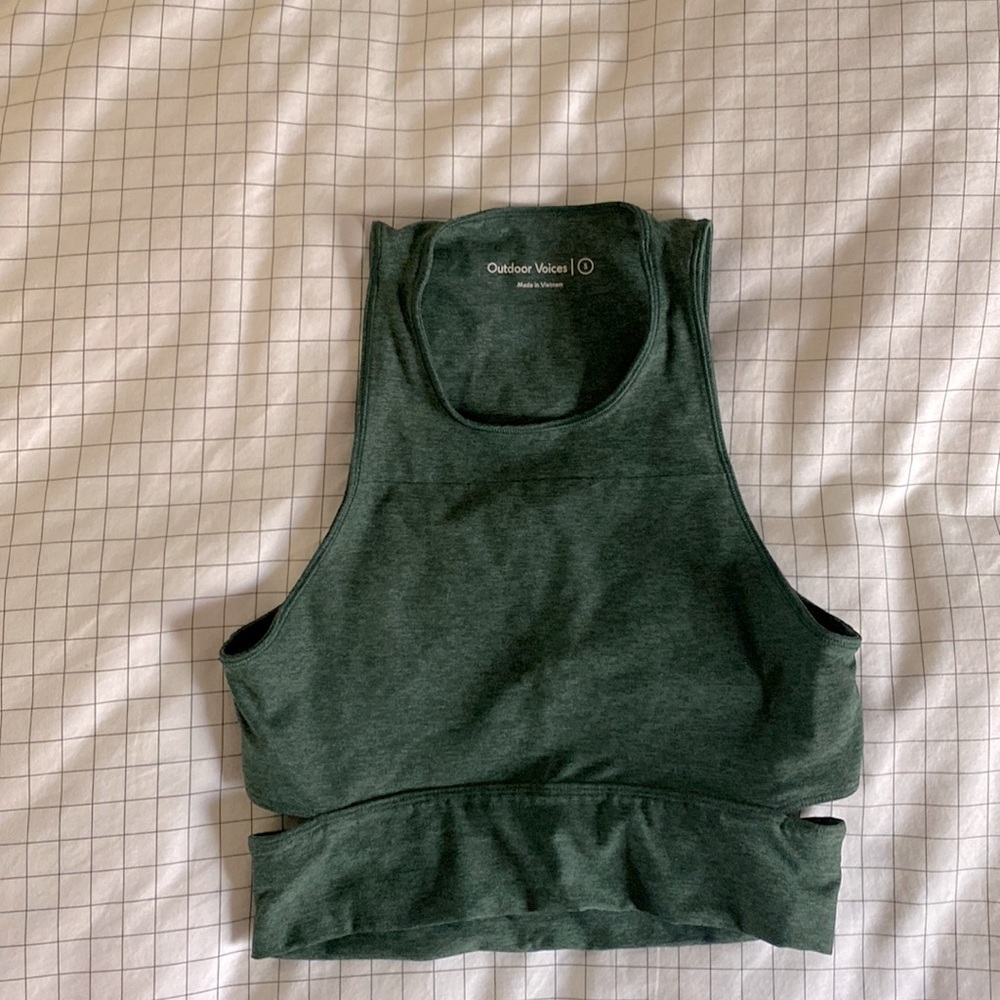 Outdoor Voices Slashback Crop sz S